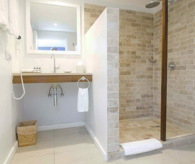 اتاق استاندارد با 2 تخت دوبل, Blue Lagoon Hotel And Marina Ltd