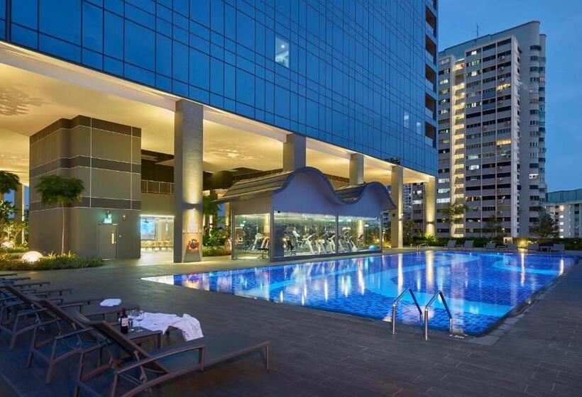 اتاق پریمیوم با بالکن, Boss