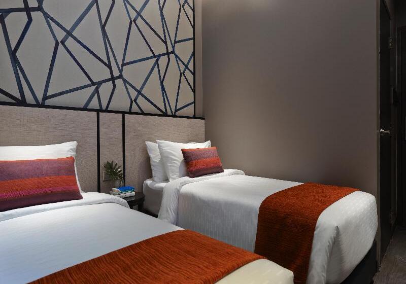 اتاق سوپریور, Boss