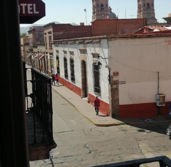 Номер Стандарт Трехместный, Colonial