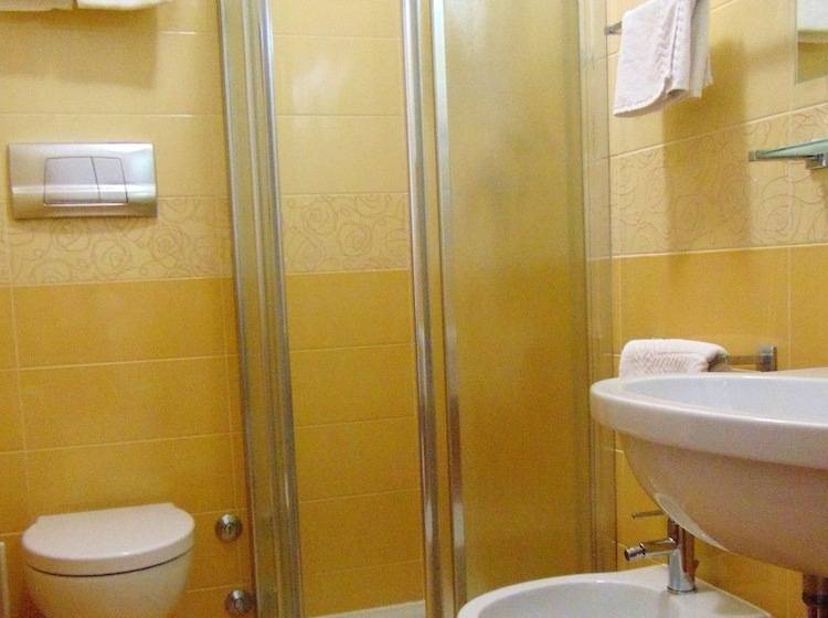 Standardzimmer mit Meerblick & Balkon, Columbus