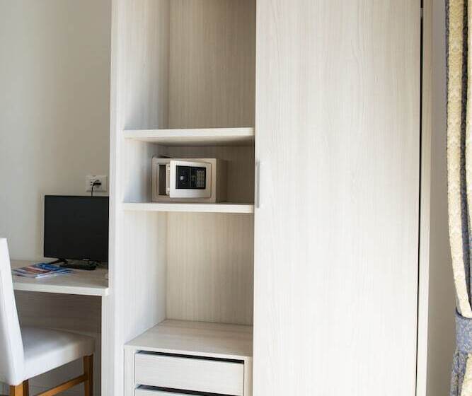 3-Bett-Standardzimmer Meerblick, Columbus