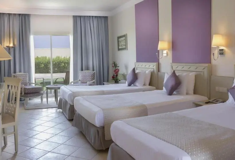 اتاق استاندارد سه تخته با چشم‌انداز باغ, Concorde El Salam Sharm El Sheikh Sport