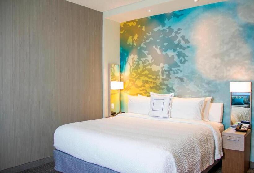 Standard Szoba King Size Bed, Courtyard By Marriott Fort Walton Beach West Destin