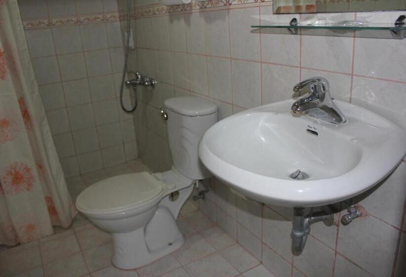 חדר אקונומי, Elegant Circle Inn