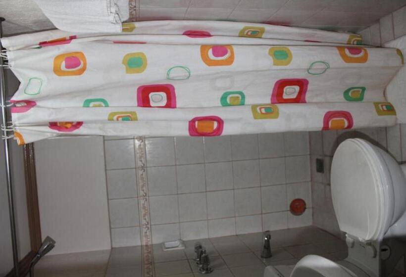 חדר אקונומי, Elegant Circle Inn