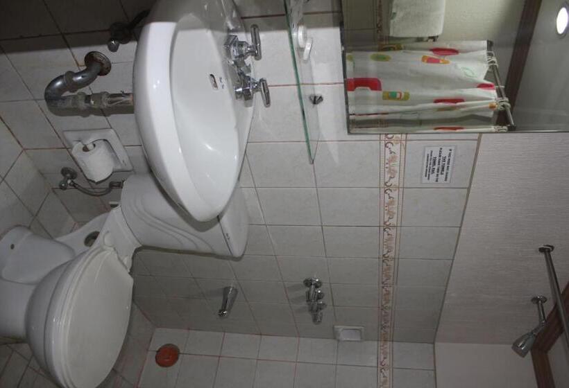 חדר אקונומי, Elegant Circle Inn