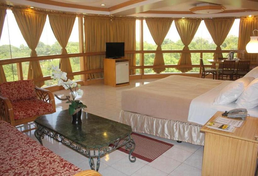 סוויטה, Elegant Circle Inn