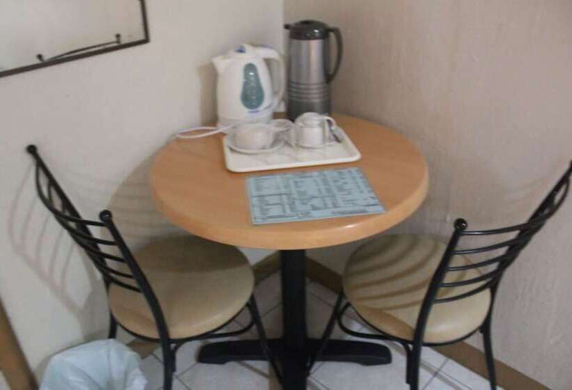 סוויטת ג'וניור, Elegant Circle Inn