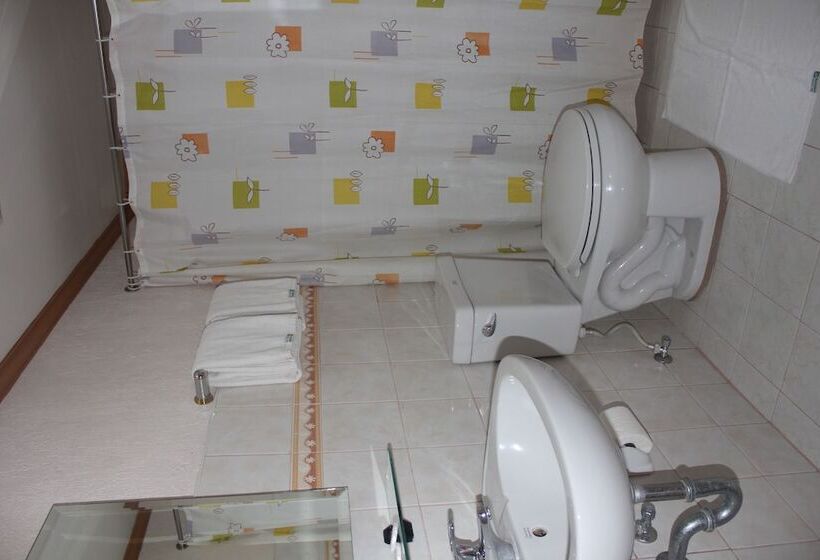 חדר אקונומי, Elegant Circle Inn