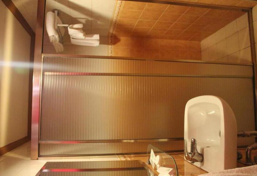 이그제큐티브 스위트, Elegant Circle Inn