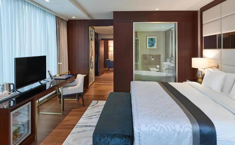 سوئیت راحتی, Elite World Grand Istanbul Basin Ekspres