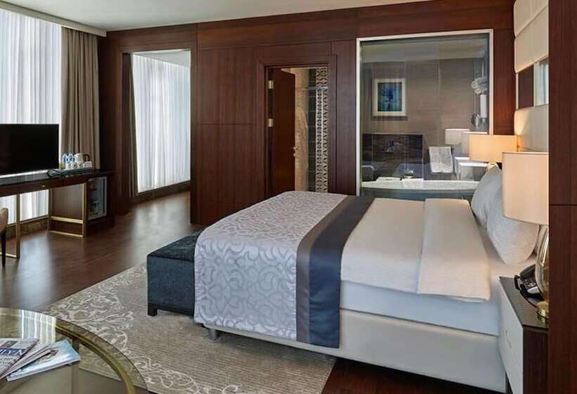 سوئیت با تخت بزرگ, Elite World Grand Istanbul Basin Ekspres