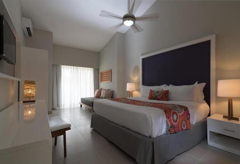 キングサイズベッドのスーペリアルーム, Emotions by Hodelpa Juan Dolio - All Inclusive