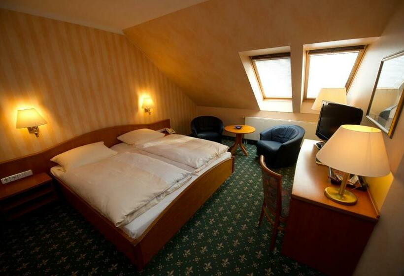 Классический Номер, Landgut Stemmen