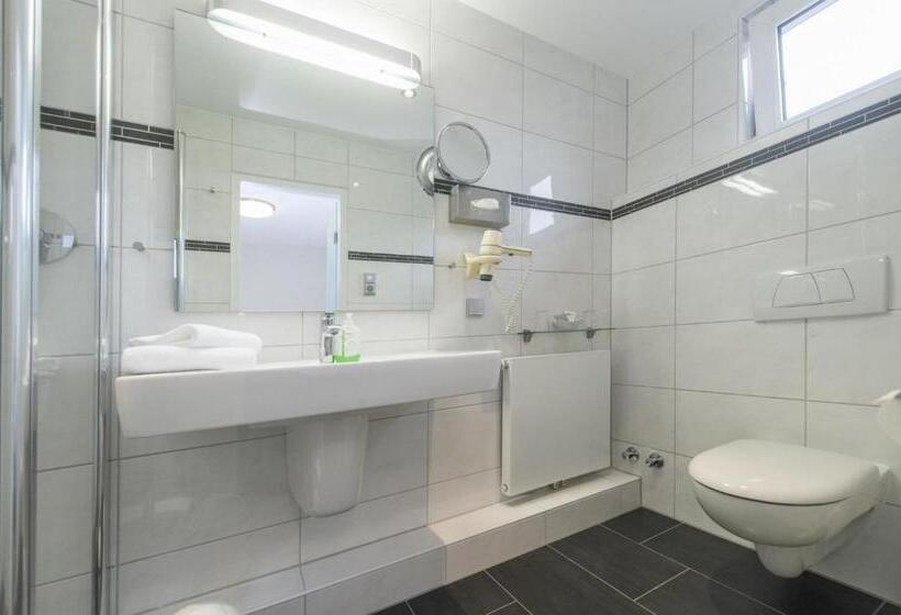 Семейный Номер, Landgut Stemmen