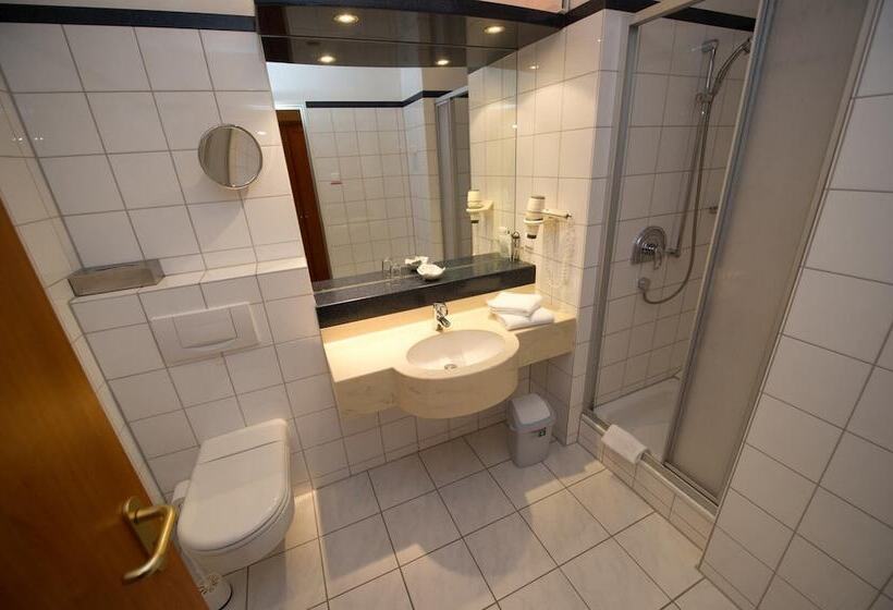 Классический Номер, Landgut Stemmen