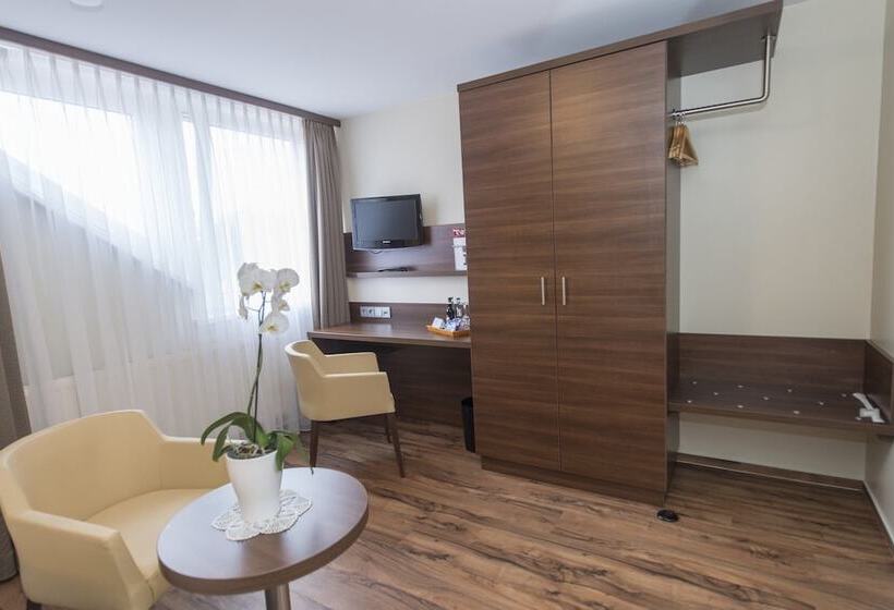 Номер Комфорт, Landgut Stemmen