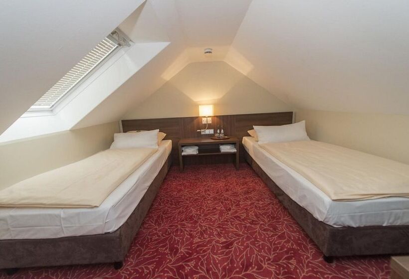 Семейный Номер, Landgut Stemmen