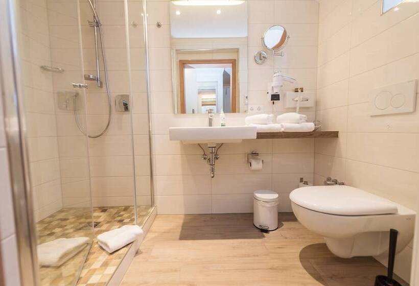 Номер Комфорт, Landgut Stemmen