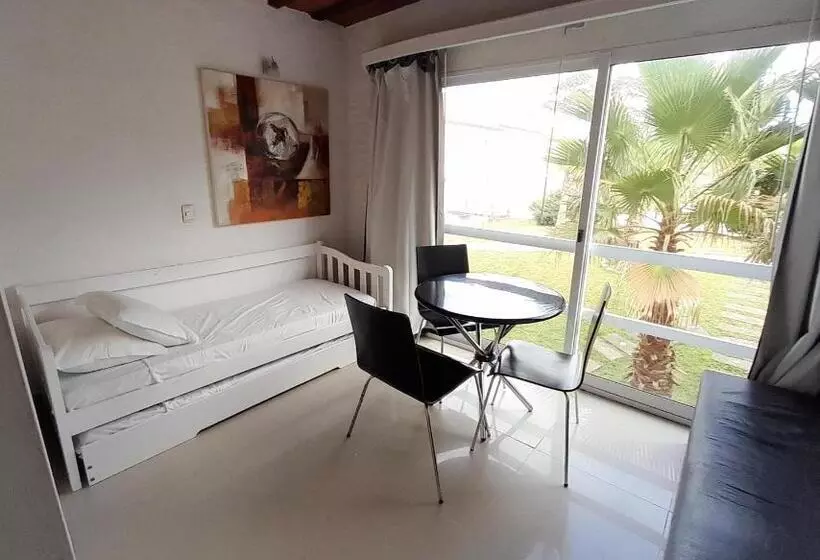 اتاق استاندارد سه نفره, Punta Del Este Arenas