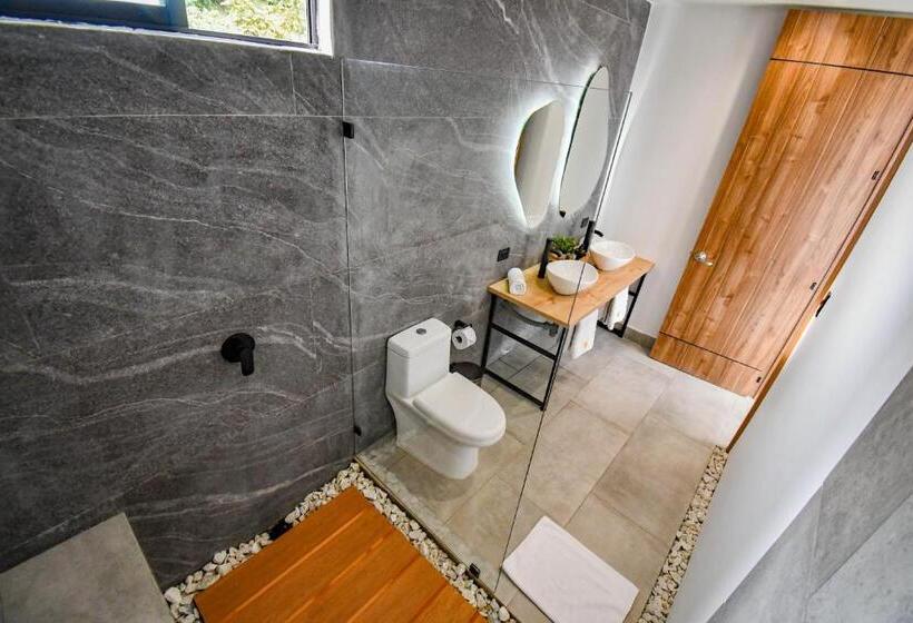 جناح مطل على المدينة, Salento Real Eje Cafetero