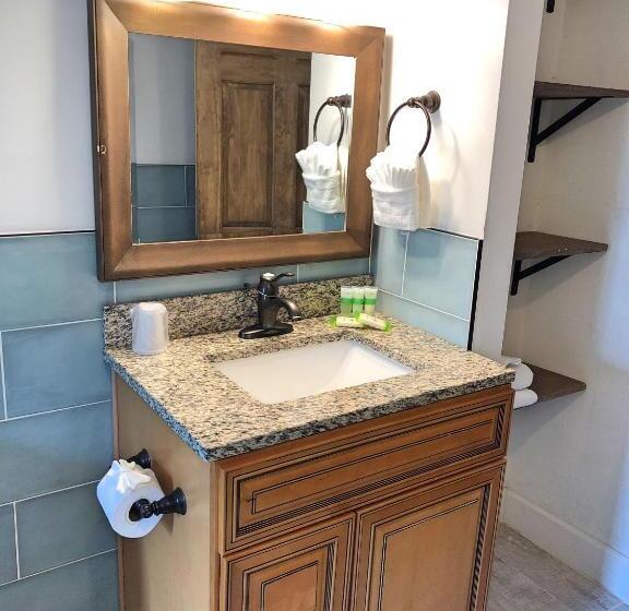 Люкс Кровать Кинг, The Pelican Key Largo Cottages