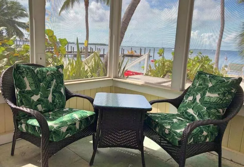 キングサイズベッドのスイートルーム, The Pelican Key Largo Cottages