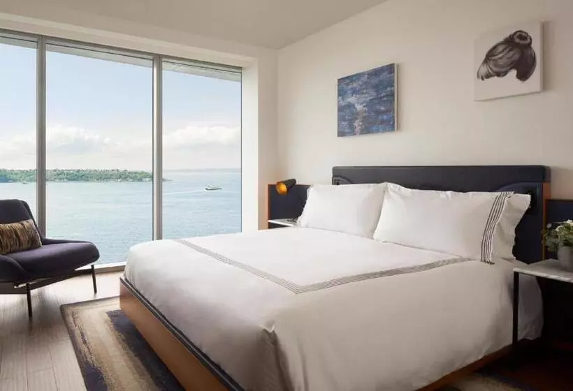 キングサイズベッド、ビュー付きデラックスルーム, Thompson Seattle, By Hyatt