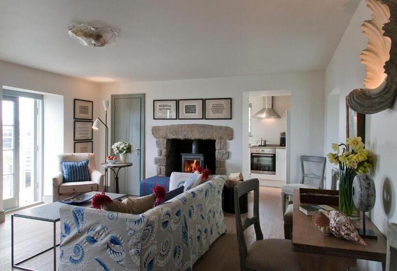 اتاق خانوادگی با چشمانداز دریا, Tresanton