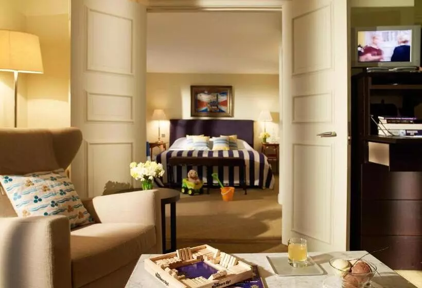 Family Room, Tresanton