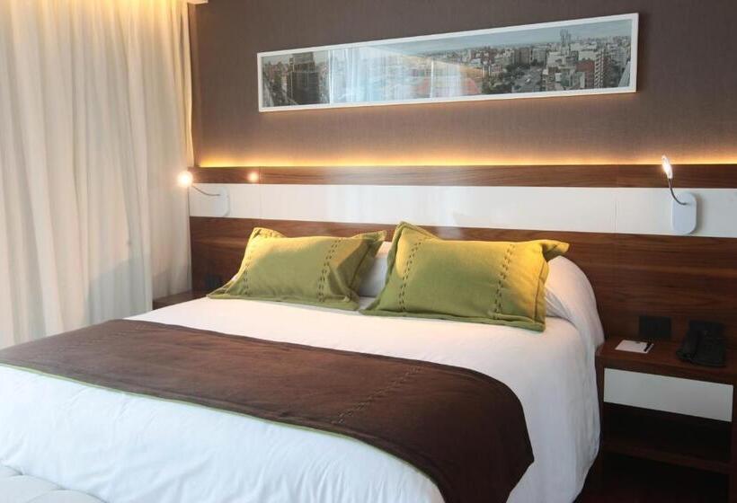 اتاق استاندارد, Yrigoyen 111