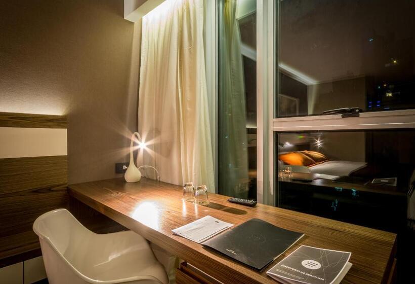 اتاق استاندارد, Yrigoyen 111