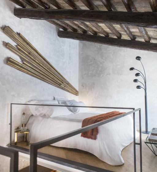 سوییت لوکس, G Rough, Rome, A Member Of Design Hotels