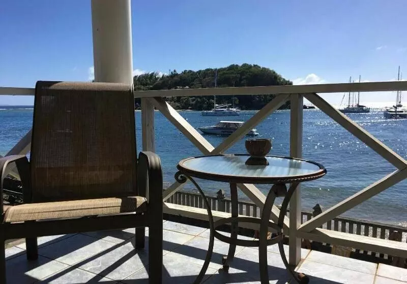 オーシャンビュースーペリアールーム, Paradise Beach