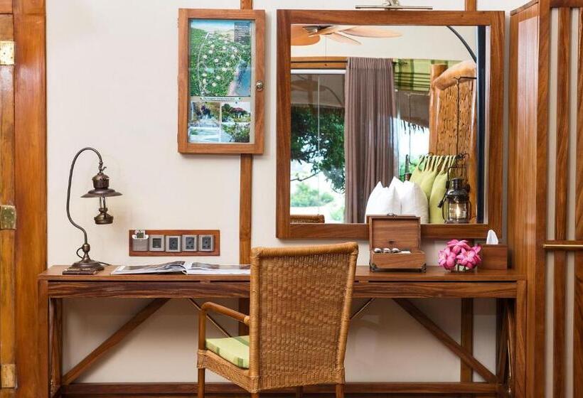 کلبه دلوکس, Uga Chena Huts   Yala   All Inclusive