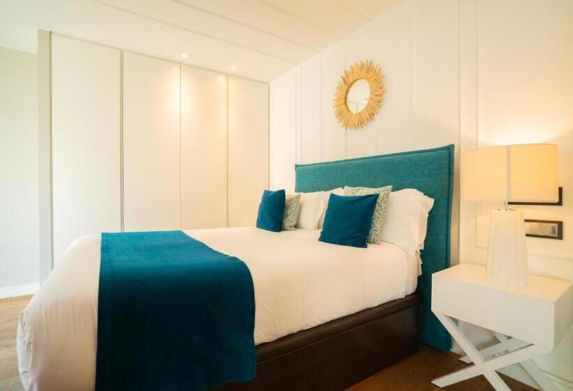 اتاق کلاسیک چهارنفره, Smartrental Collection Centric Ii