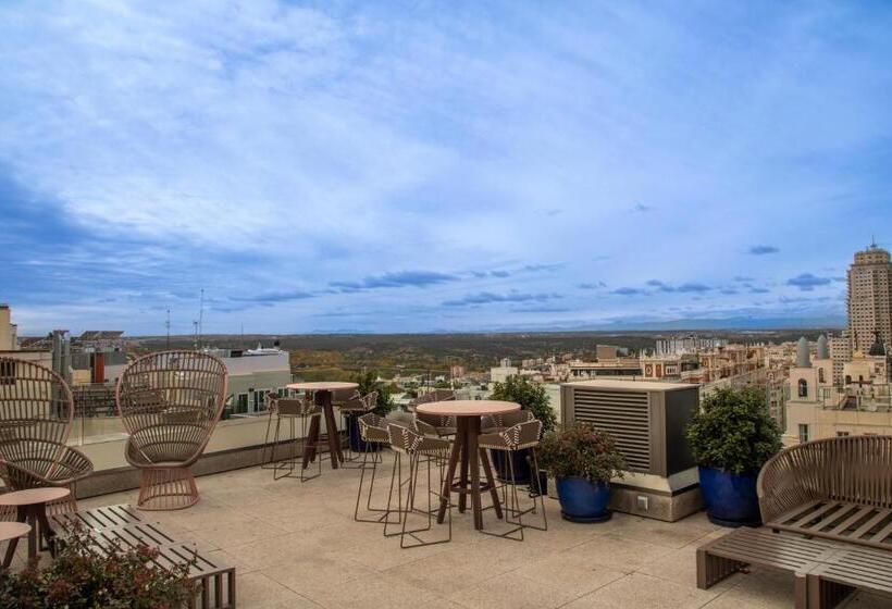 اتاق کلاسیک چهارنفره, Smartrental Collection Centric Ii