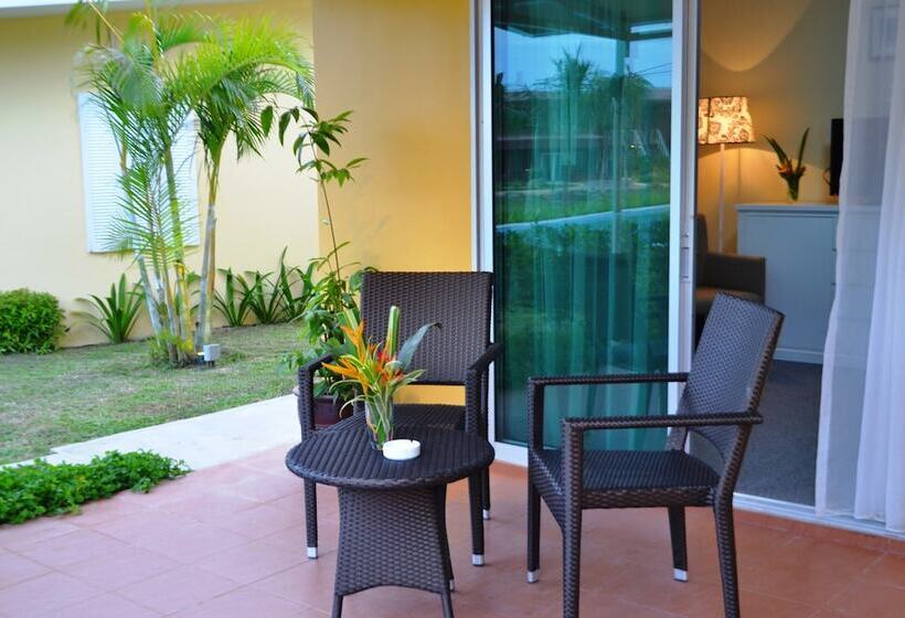 Номер Superior Вид на Сад, The Ocean Residence Langkawi