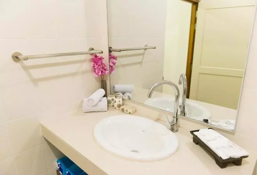 اتاق پریمیوم سه تخته, The Ocean Residence Langkawi