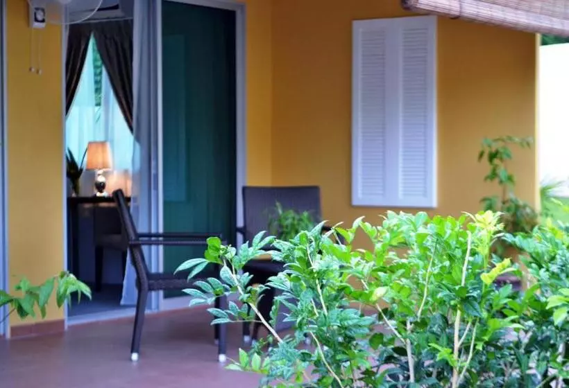 اتاق سه نفره سوپریور با چشم‌انداز باغ, The Ocean Residence Langkawi