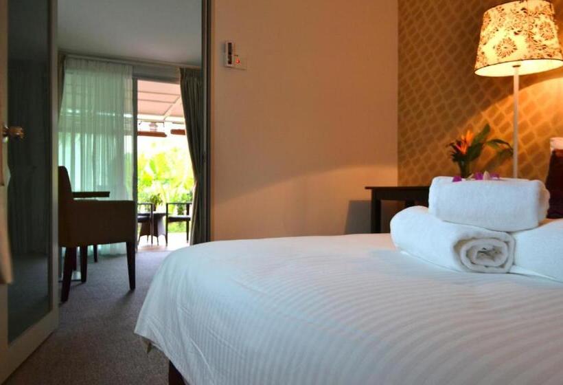 Трехместный Номер Superior Вид на Сад, The Ocean Residence Langkawi