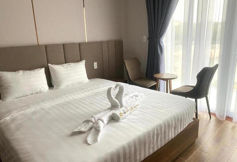 اتاق لوکس, Ho Tram Golden