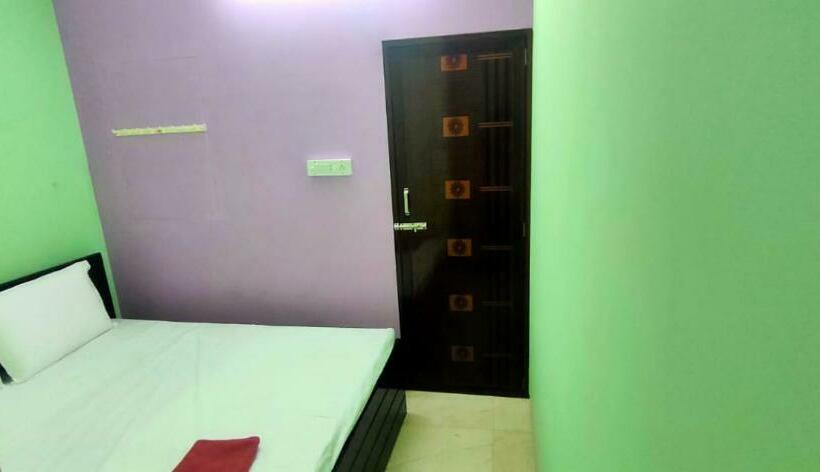 חדר דלוקס, Jk Lodge