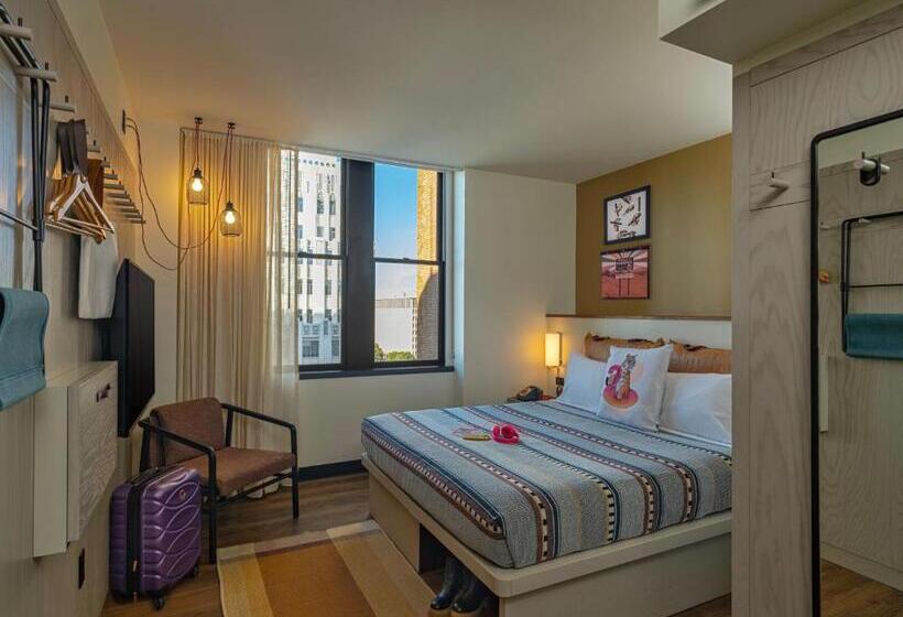 Стандартный Номер Кровать Кинг, Moxy Phoenix Downtown