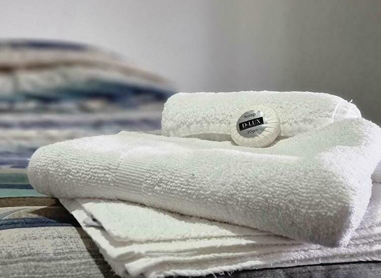 חדר אקונומי יחיד, Royal