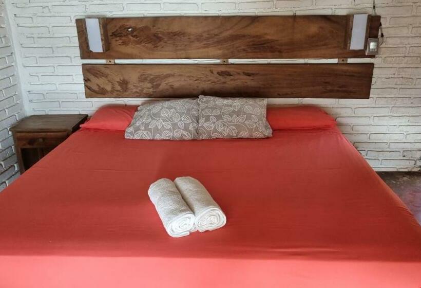 Standardzimmer mit Meerblick & Balkon, Salmastro