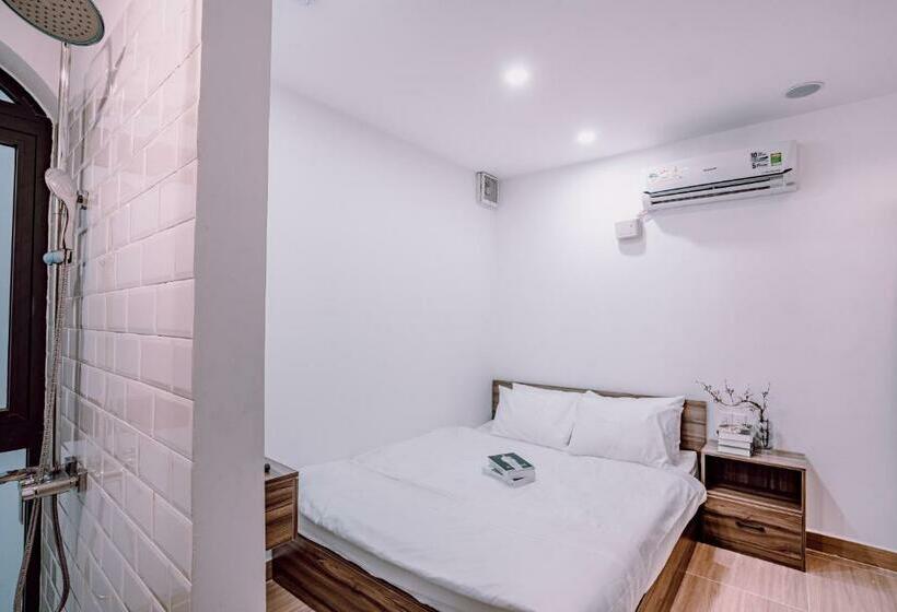 اتاق استاندارد, Mint Hotel Q1