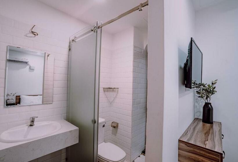 اتاق استاندارد, Mint Hotel Q1