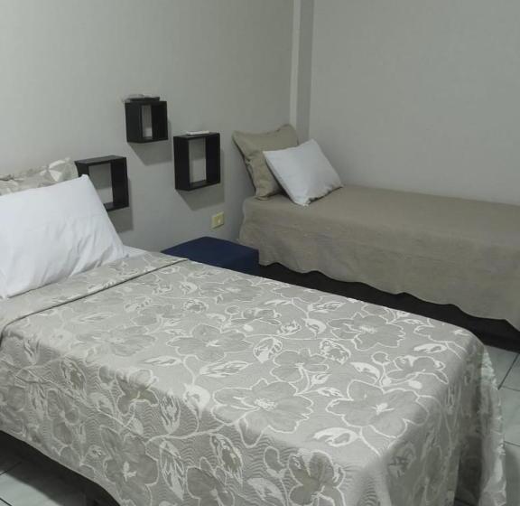 트리플 클래식 룸, Enlace